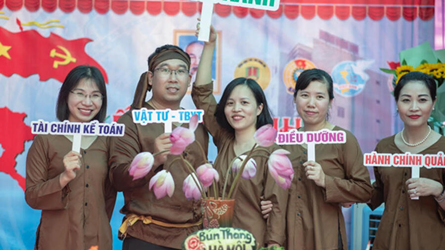 Sôi nổi Hội thi nấu ăn Hội Phụ nữ Bệnh viện 19-8