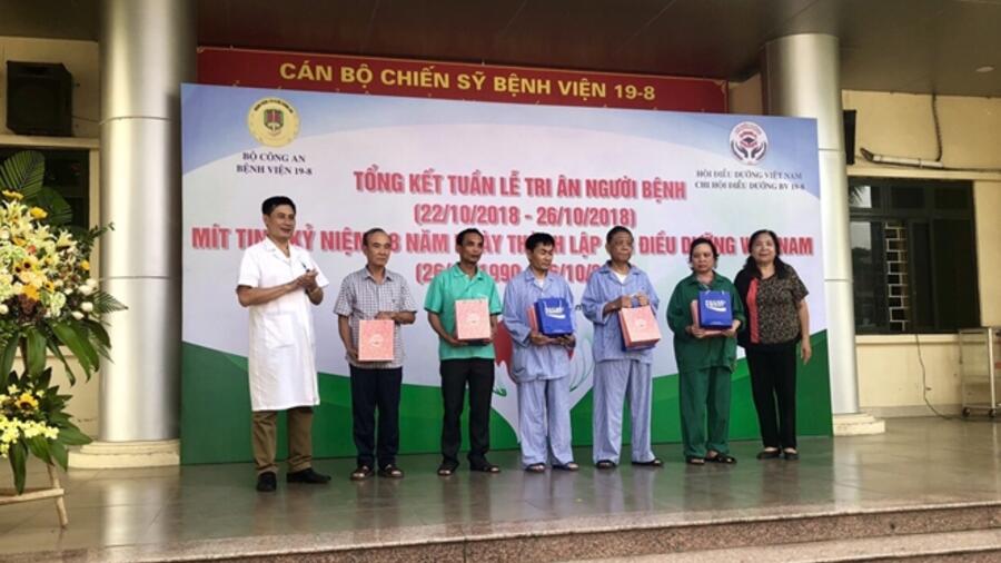 Xúc động Tuần lễ Tri ân người bệnh tại Bệnh viện 19-8