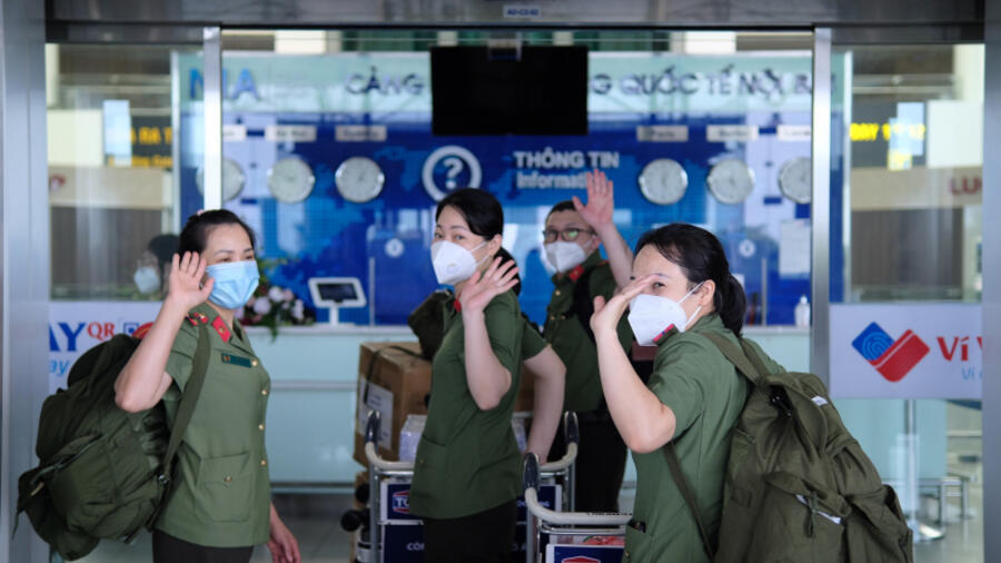 Thêm đoàn thầy thuốc Công an lên đường chi viện miền Nam chống dịch