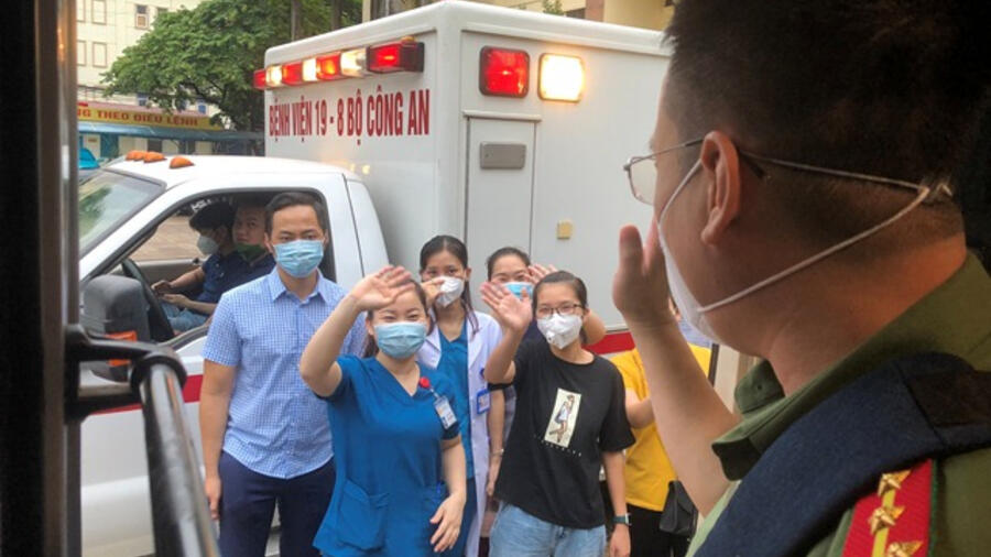 46 y, bác sĩ CAND lên đường chi viện TP Hồ Chí Minh chống dịch