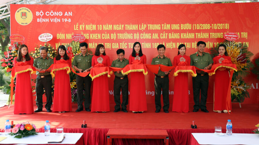 Bệnh viện 19-8: Đưa khu xạ trị hiện đại trị giá 200 tỷ đồng vào hoạt động