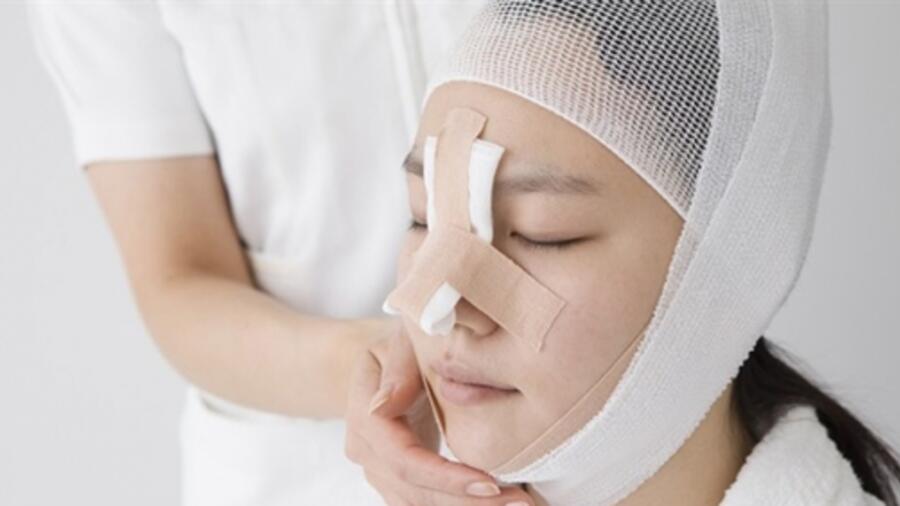 QUY TRÌNH KỸ THUẬT  PHẪU THUẬT CẮT LỌC VÀ KHÂU VẾT THƯƠNG VÙNG MŨI